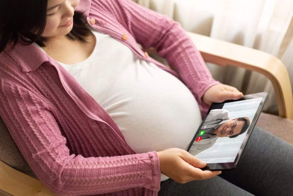 What’s the Difference Between Telemedicine and In-Person Visits?