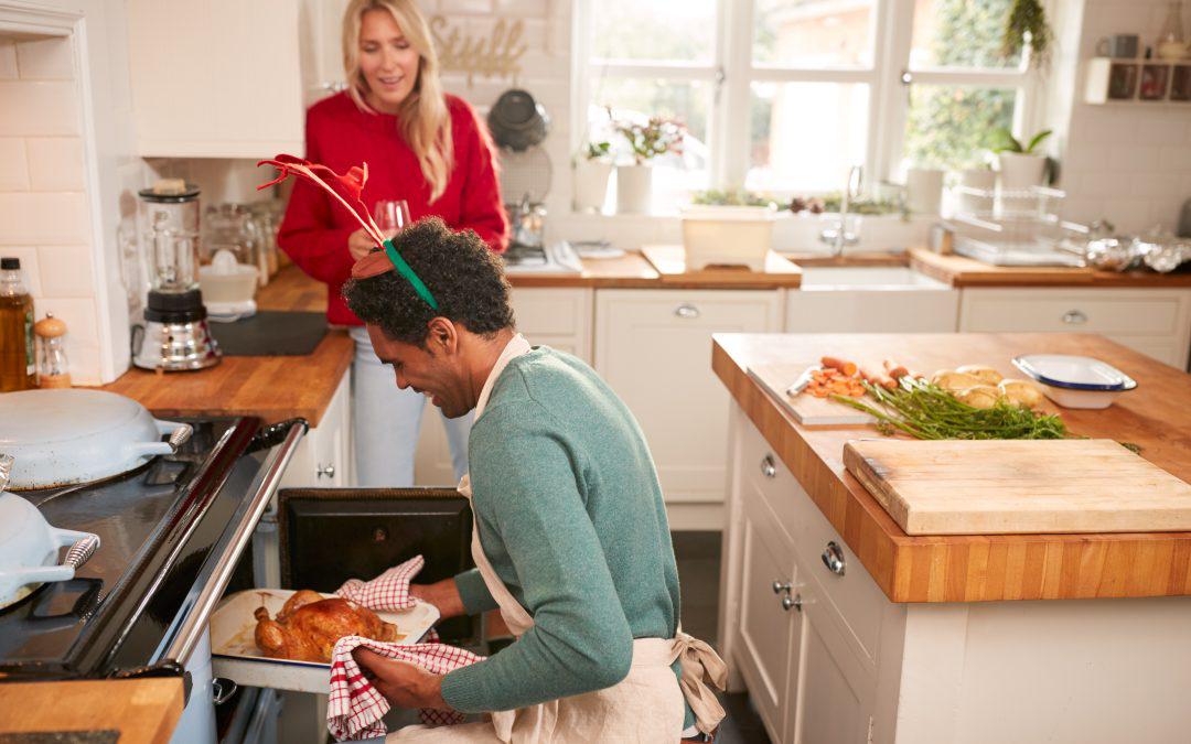 How to Treat Cooking Burns This Christmas