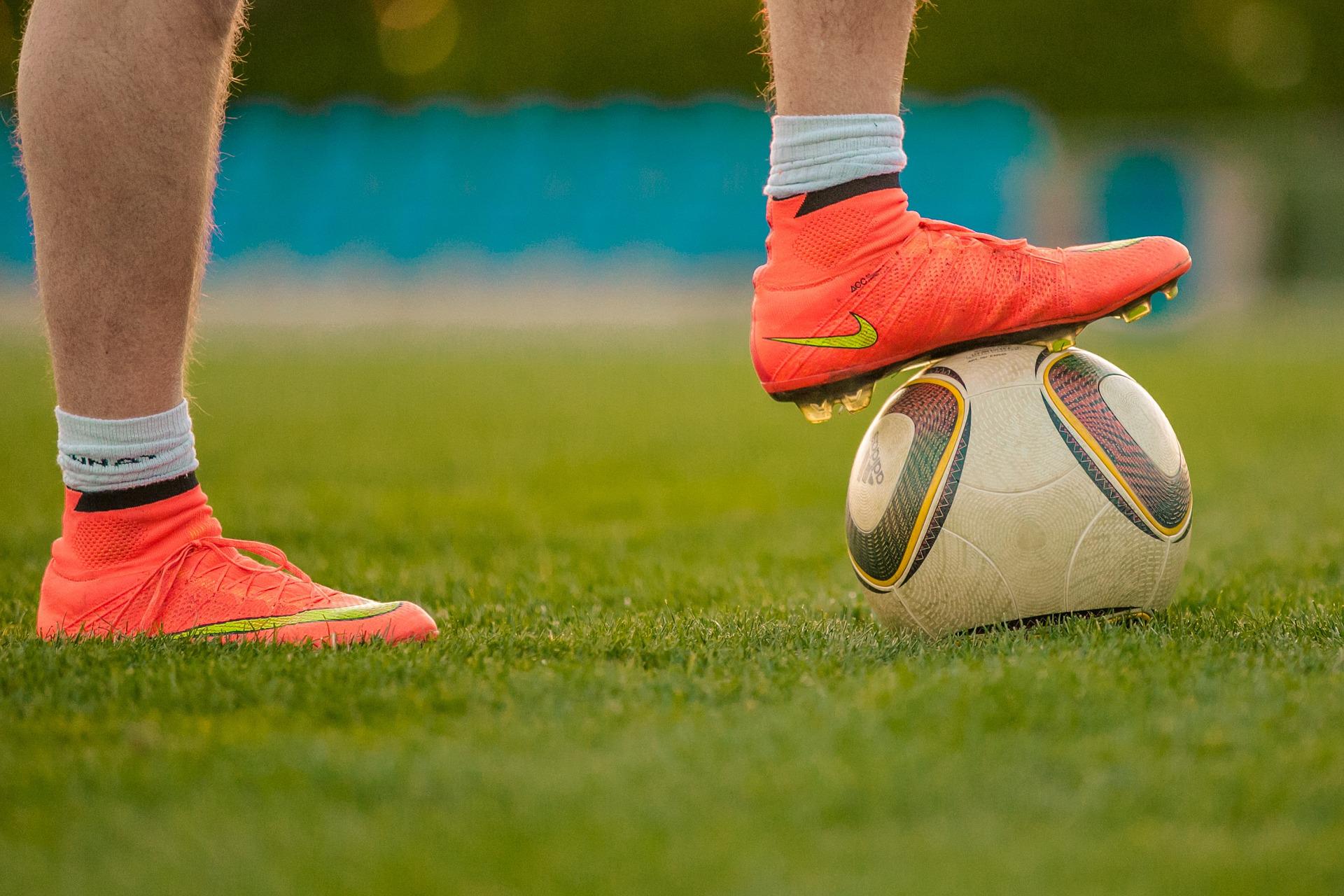 Even though many people, especially athletes, believe their bodies are invincible, the truth is no one is immune to injuries. One of the most common sports related injuries, ankle sprains, can happen not only on the athletic field or court, but simply by stepping off a curb and landing incorrectly as well. At AFC Urgent Even though many people, especially athletes, believe their bodies are invincible, the truth is no one is immune to injuries. One of the most common sports related injuries, ankle sprains, can happen not only on the athletic field or court, but simply by stepping off a curb and landing incorrectly as well. At AFC Urgent